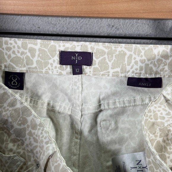 NYDJ Animal‎ Print Ankle Jeans Womens 12 Beige Lift Tuck Comfort Stretch Classic - Picture 3 of 15